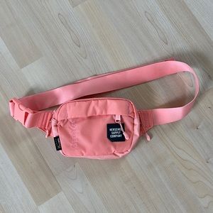 Herschel supply company Fanny pack